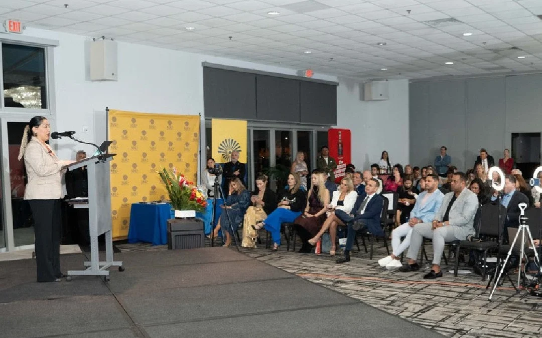 Optimización Fiscal para Emprendedores: Descifrando las Mejores Estructuras Corporativas